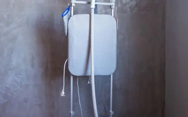 Hill Hotel (Summer Plaza Gymnasium)