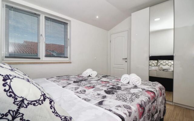 Apartments Korina and Dadi