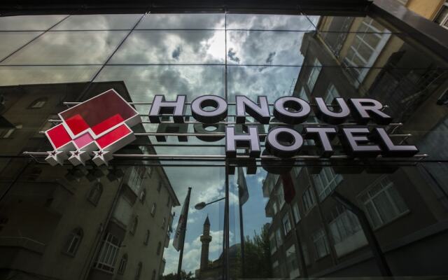 Honour Hotel