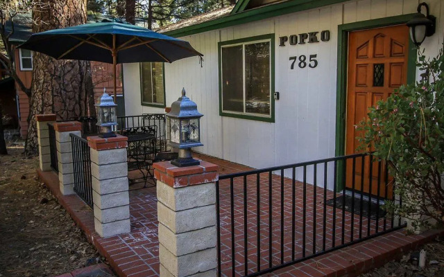 Popko's Place 1426 by RedAwning