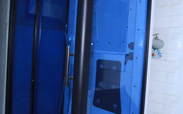 PrimeNest - 3 bedroom Apartment