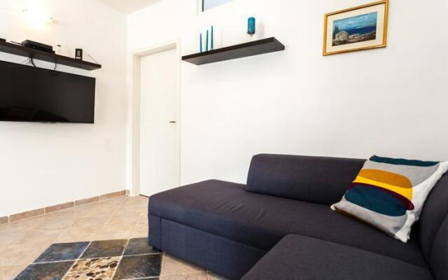 Apartment 5m