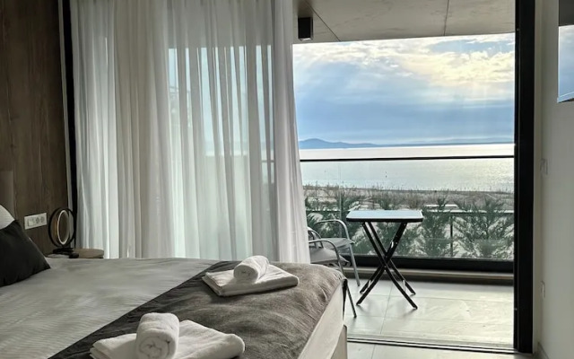 Zados Luxury Residence