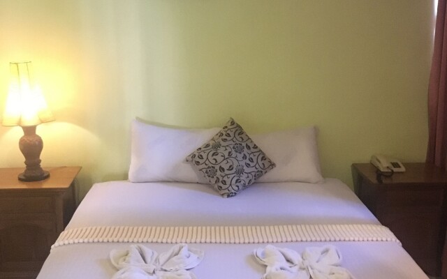 Star Wood Inn