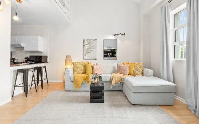 104 Hideaway Loft Studio