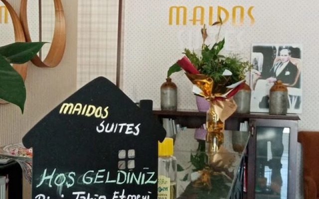Maidos Hotel & Suites