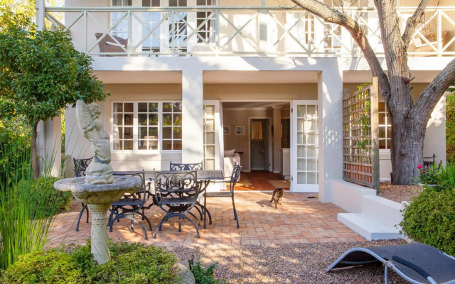 33 Strawberry Lane