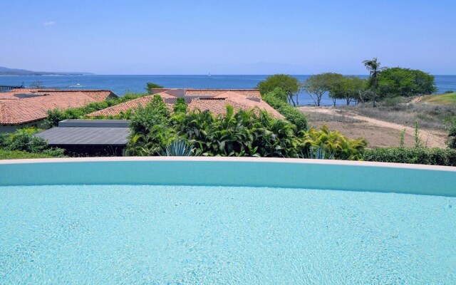 Sunny Vacation Villa 69