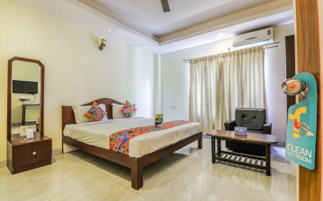 OYO 10335 Platinum Hotel