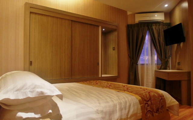 Mandarin Hotel