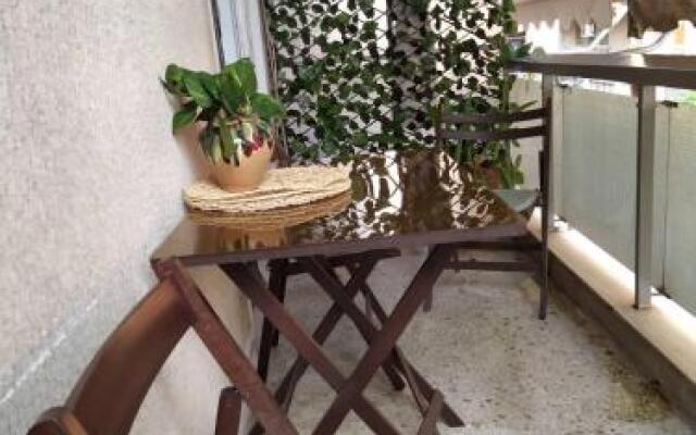 2 Bedrooms Apartment Center Of Athens 4 Min Subway