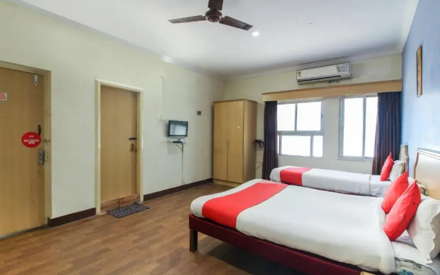 OYO 12237 Luxury Villas