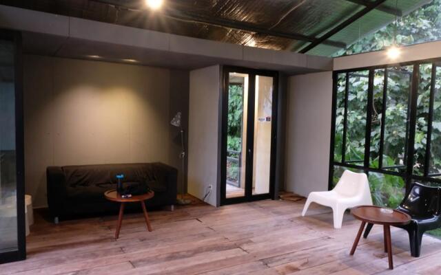 Kakatua Hostel
