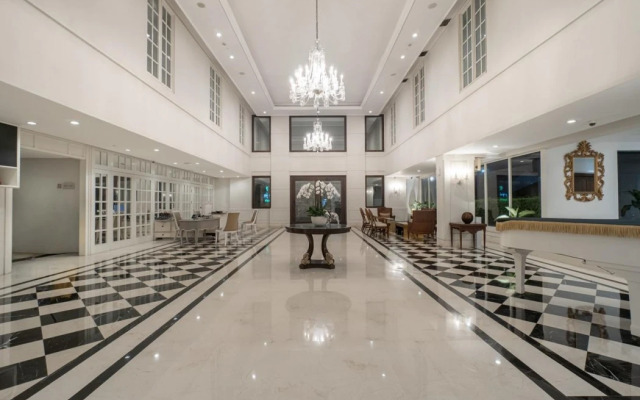 Hotel Santika Seminyak