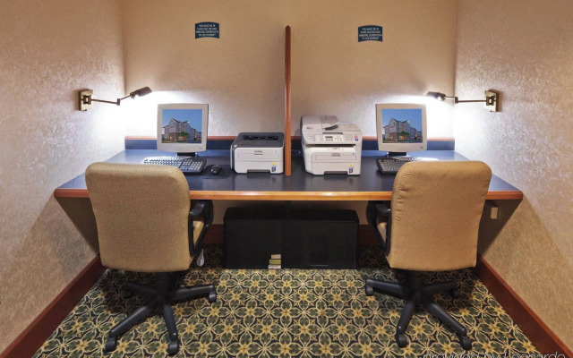 Staybridge Suites Woodland Hills by IHG