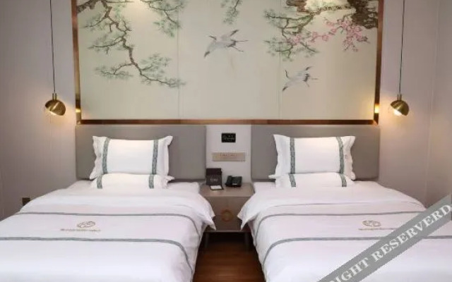 Haiyue Holiday Inn Spa