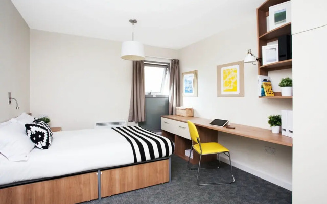Modern Student-Only Ensuite Rooms in Bath