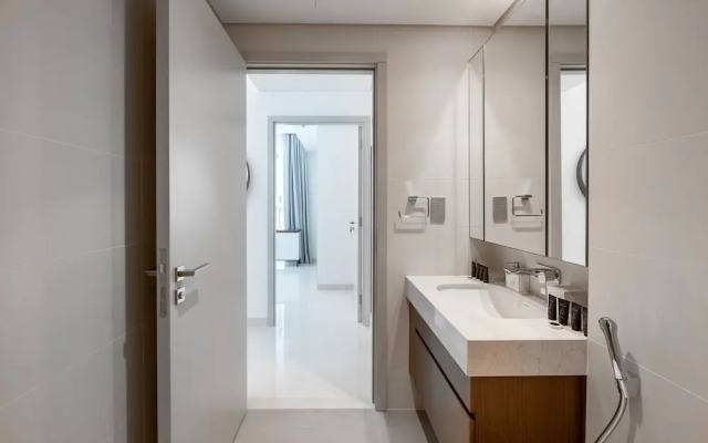 Chic 1BR in Emaar Beachfront