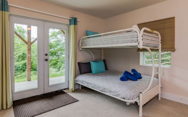 Blue Ridge Barkway - 3 Br Home