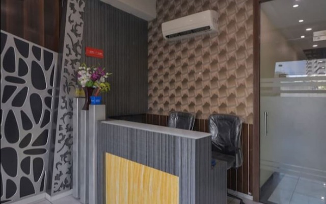 Hotel Palace Residency