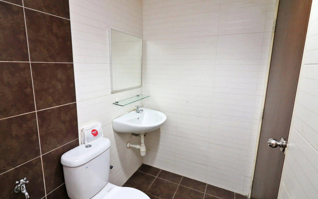 OYO 89995 Glex Hotel Pandan City