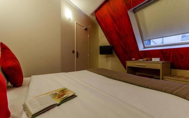 Premier Inn Duesseldorf City Centre Hotel