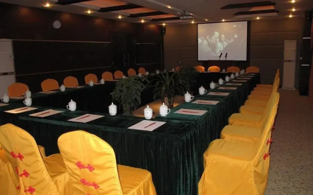 Brilliant Sky Business Hotel