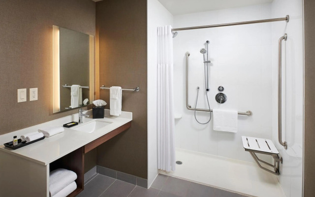 Staybridge Suites Niagara-On-The-Lake by IHG