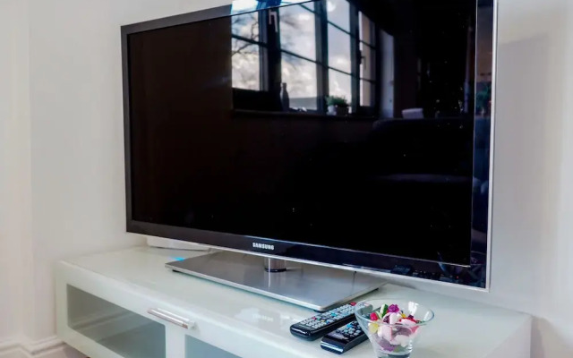 SA Today Apartments Farnborough with Fibre Wi-Fi & Netflix