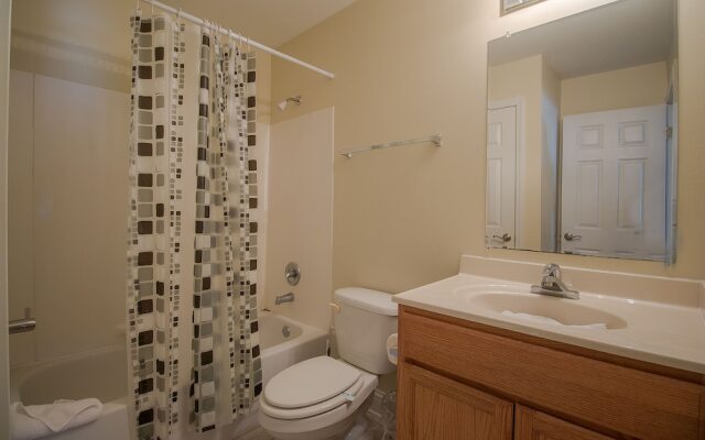 Oak Shores Studio 39