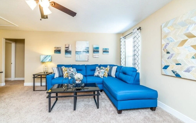 6-Bedroom Villa in Davenport 5377OA