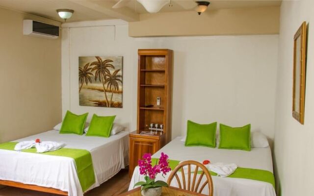 Hotel y Restaurante Costa Coral