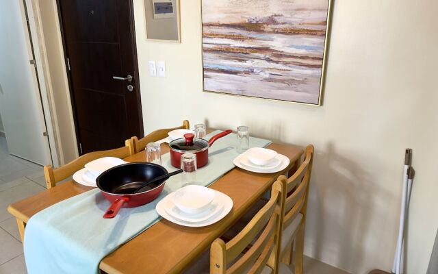 Blue Pool View 2Bedroom Avida33