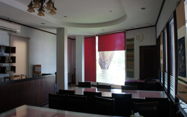 SNK Hotel