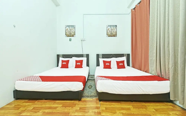 OYO 90431 Cz Hotel