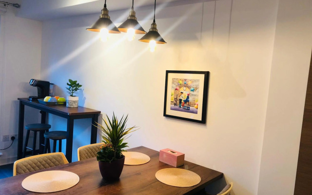 Apartment 2 bath free parking