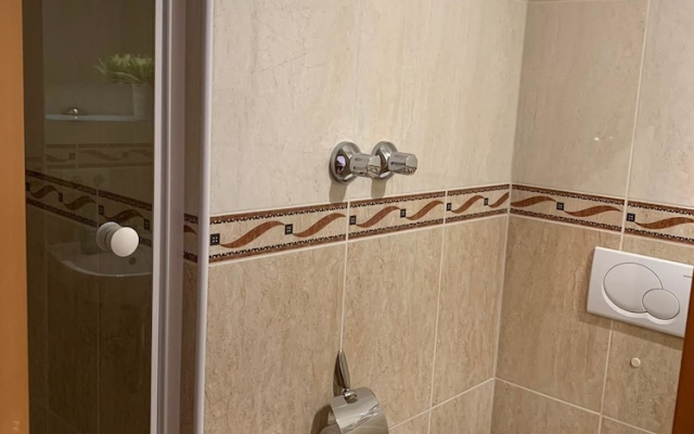 Pension Nathalie Leser