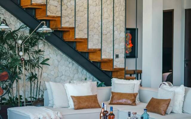 Penthouse Sunset Seabreeze