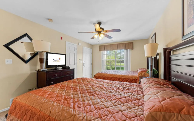 Nature's Mix 2 Bedroom Condo by RedAwning