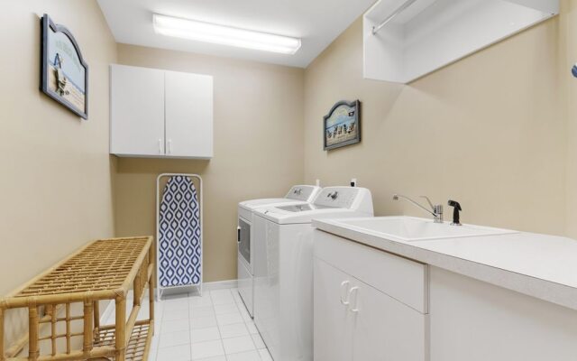 Southern Soleil 5 Bedroom Holiday Home