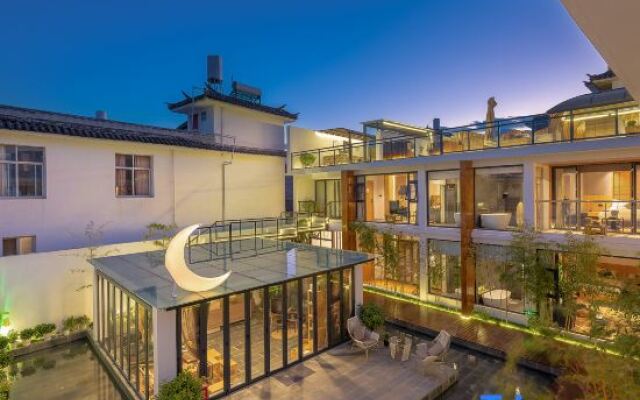 Travel Set Light luxury Hotel