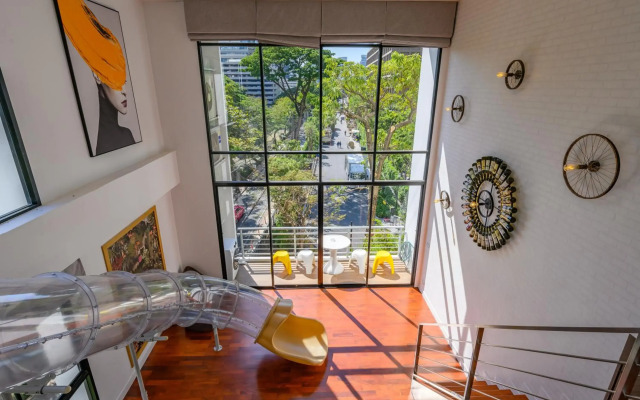 Benviar Tonson Residence
