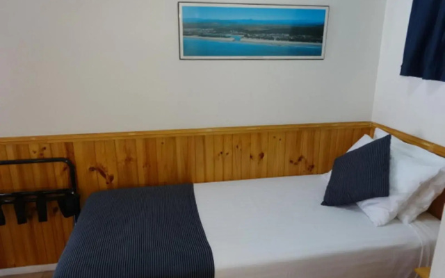 Twin Towns Motel