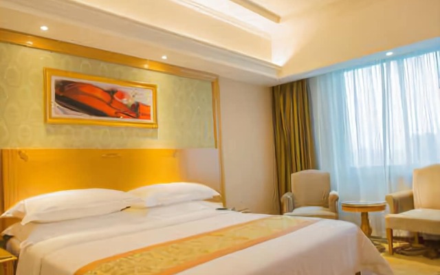Vienna International Hotel Yueyang Railway Station Branch