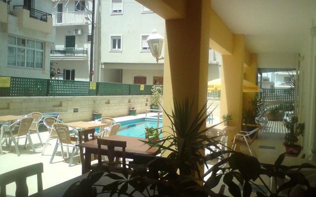 Irini Apartments