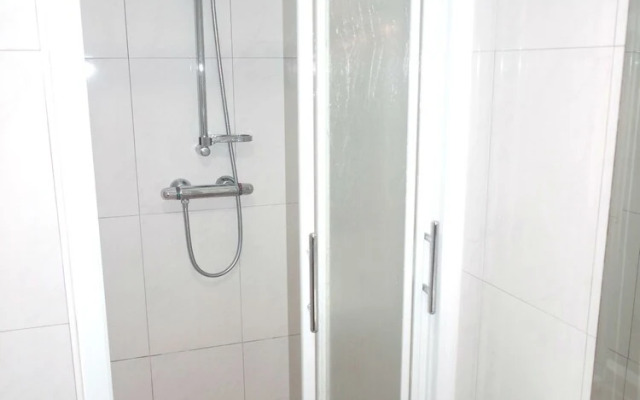 A01 - Avenue View Studio