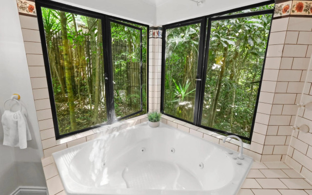 Stoney Creek Cottage