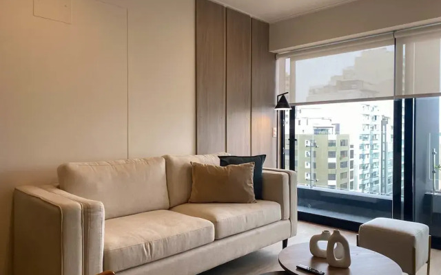 w Marvelous 1BR With View in Miraflores