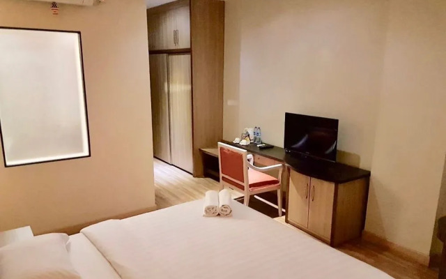 Mutiara Suites