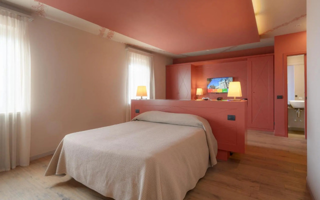 Titano Suites